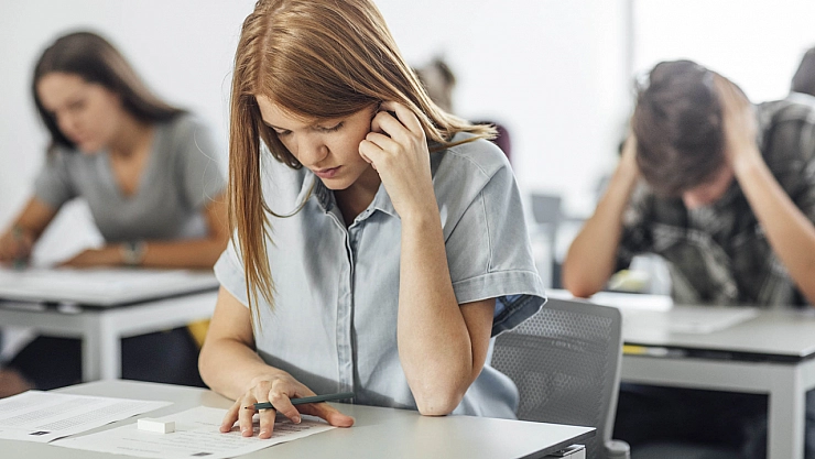 Sınav stresi görme problemine neden oluyor