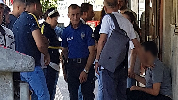 Balıkesir'de otizmli genç iş yerlerine zarar verdi!