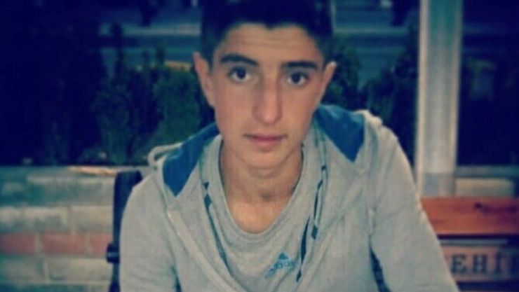 Bıçaklanan genç öldü