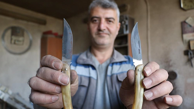 Sivas'ın Son Kemik Tarak Ustası Mesleğini Bırakıyor!