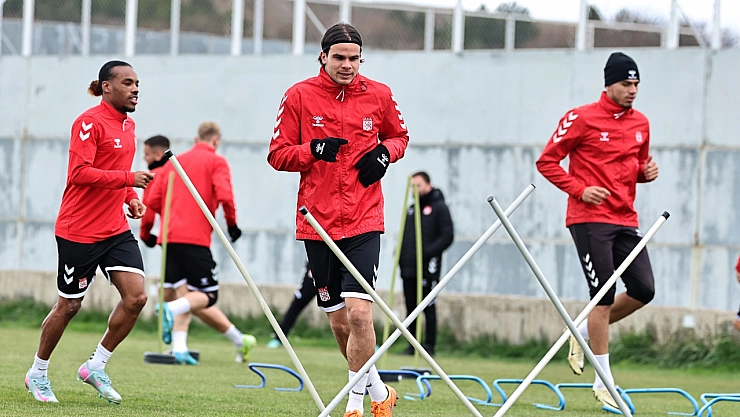 Sivasspor'da Kasımpaşa Mesaisi Devam Ediyor