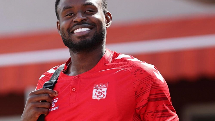 Sivasspor kafilesi Van'a gitti