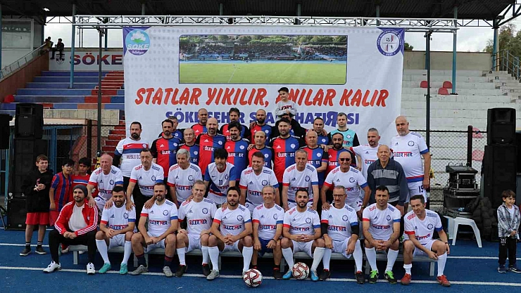 Son maçı futbol efsaneleri yaptı