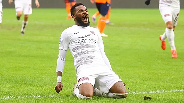 Süper Lig'in eski yıldızı Boupendza hayatını kaybetti! 'Gözyaşlarımı tutamıyorum'