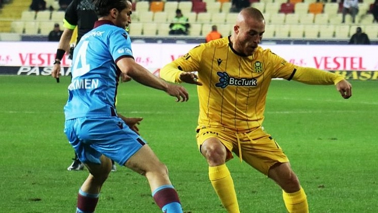 Süper Lig: Yeni Malatyaspor: 1 - Trabzonspor: 2 (İlk yarı)