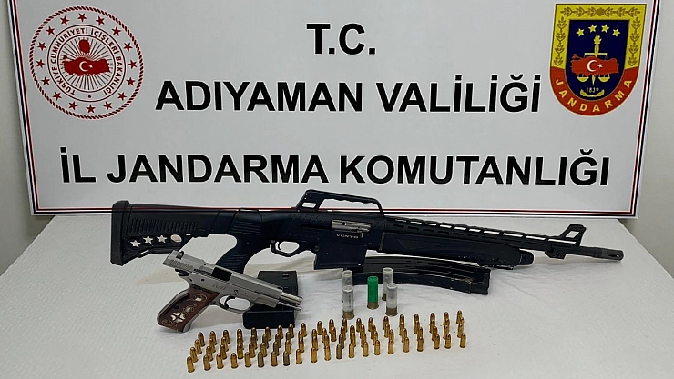 Şüpheli şahsın evinden silah ve mermiler ele geçirildi
