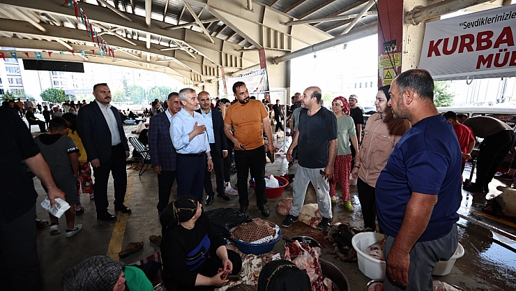 Tahmazoğlu kurban kesim alanlarını ziyaret etti