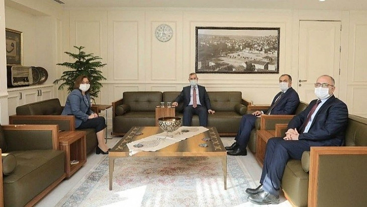 Tanıtım için güç birliği