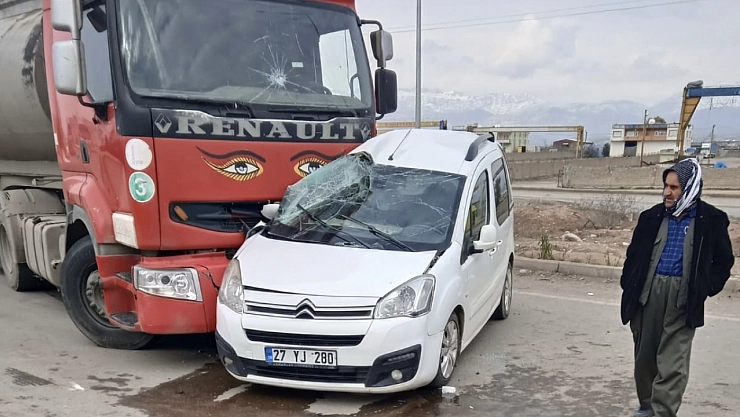 Tanker ile çarpıştı
