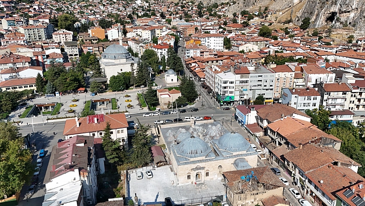 Tarihi hamam 453 yıl sonra farklı bir yöntemle ısıtıldı