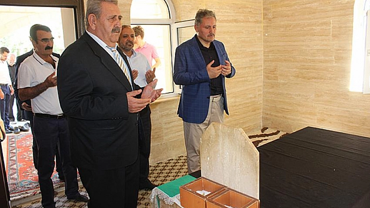 Tarihten ders almalıyız 