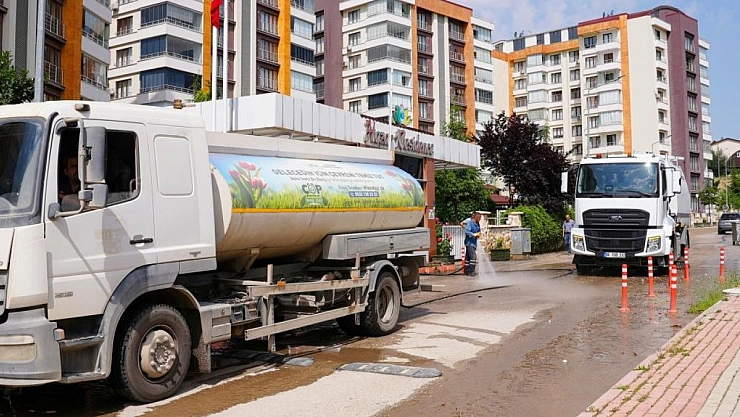 Temizlik çalışmaları devam ediyor