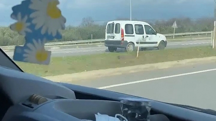 Ters şeritten gitti. Kazaya davetiye çıkardı