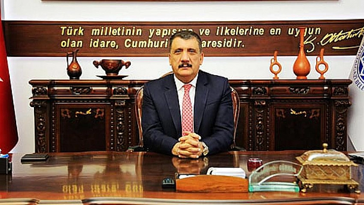 Gürkan'a 'Başarı Ödülü'
