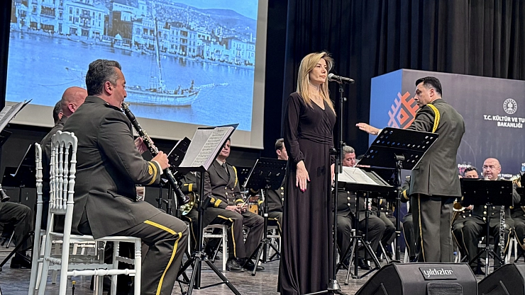 TSK Armoni Mızıkası Komutanlığı konser verdi