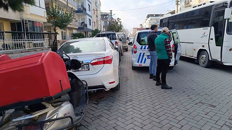 Kurye kazasında 2 çocuk yaralandı