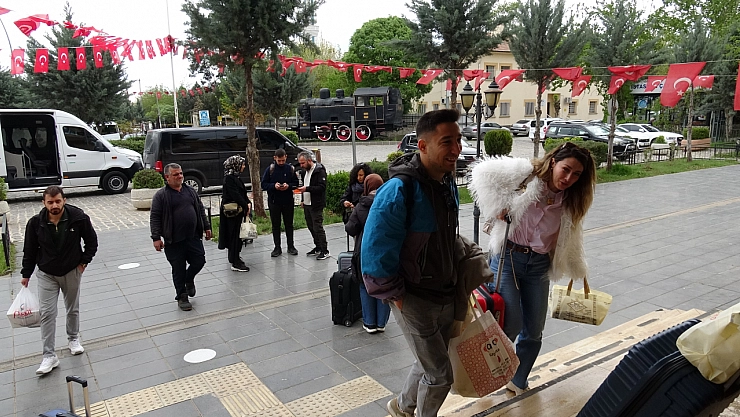 Turistler Diyarbakır'da