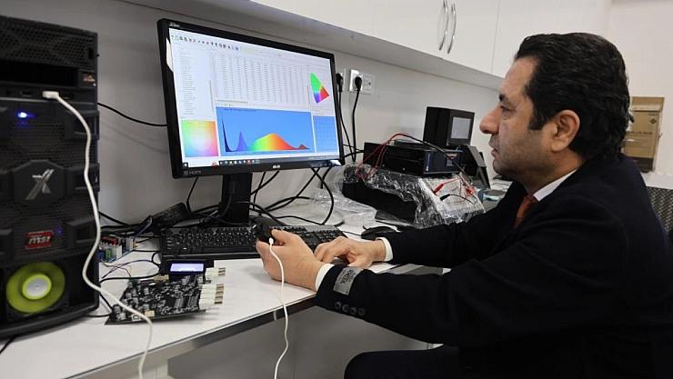 Türk Profesör, sarılık tedavisi için fotonik sistem geliştirdi