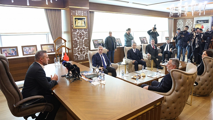 'Türkiye adeta uçurumun kenarından dönmüş'