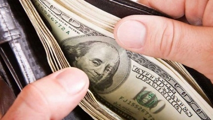 Türkiye bir yıl içerisinde 206 milyar dolar borç ödemeli