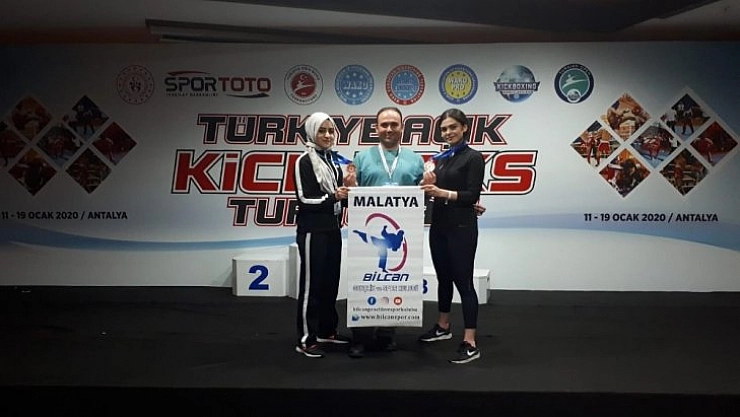 Madalya ile döndüler