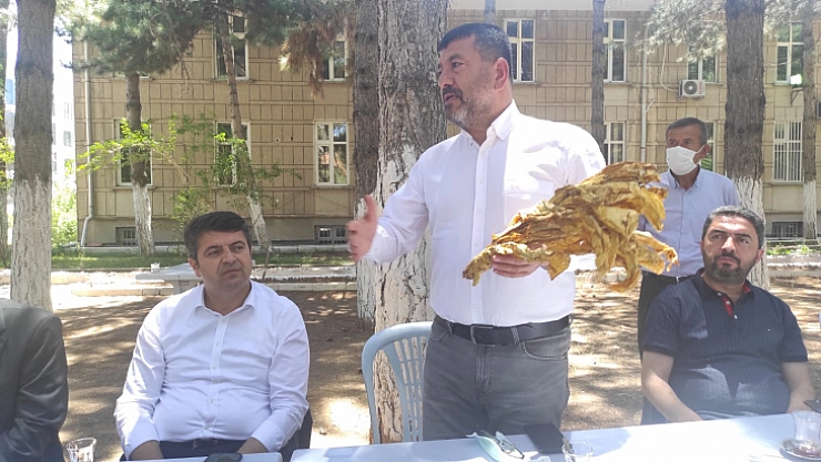 Ekmek serbest, satmak yasak