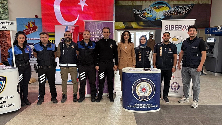 Üniversite öğrencilerine KADES uygulaması anlatıldı