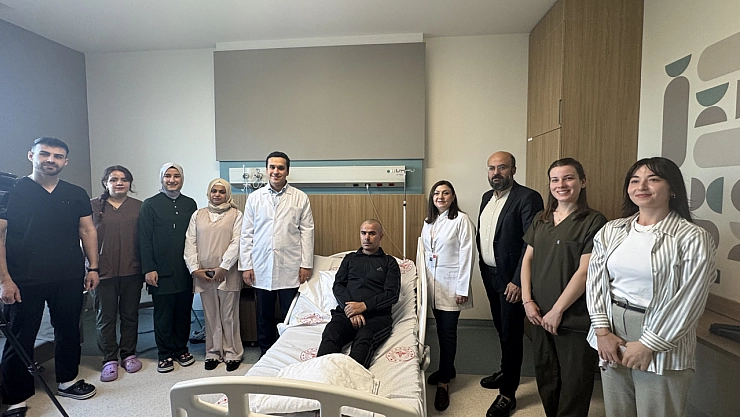 Uyanık beyin ameliyatıyla tümör alındı