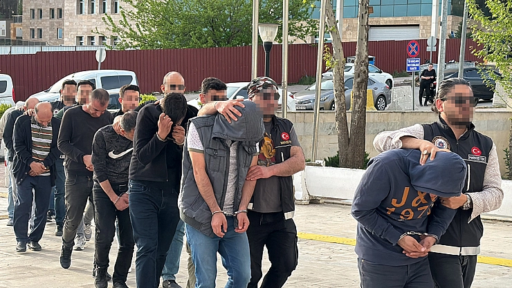 Uyuşturucudan 13 gözaltı