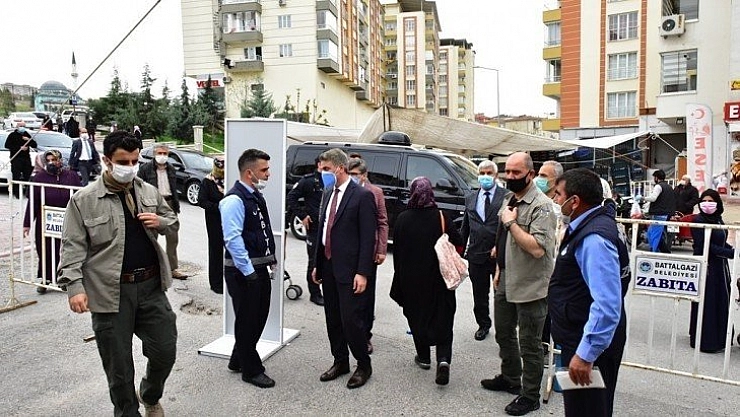 Vali Baruş pazarı denetledi