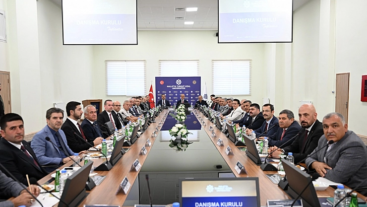 Vali Yavuz'dan Malatya'ya Vizyon Çağrısı: 'Üniversiteye Sahip Çıkmak, Marka Şehri Olmanın Anahtarıdır'
