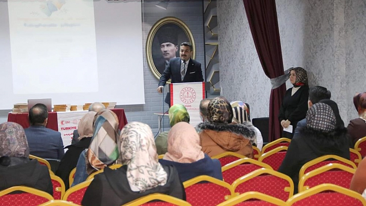 Veliler 'Ebeveyn Okulu' kursuna katıldı