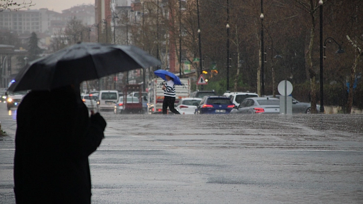 Yağmur Malatya'yı terk etmiyor! 8 ilçede gök gürültülü sağanak yağış bekleniyor....