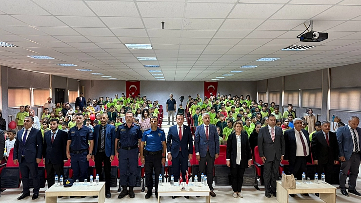 Yazıhan'da ilköğretim haftası coşkusu