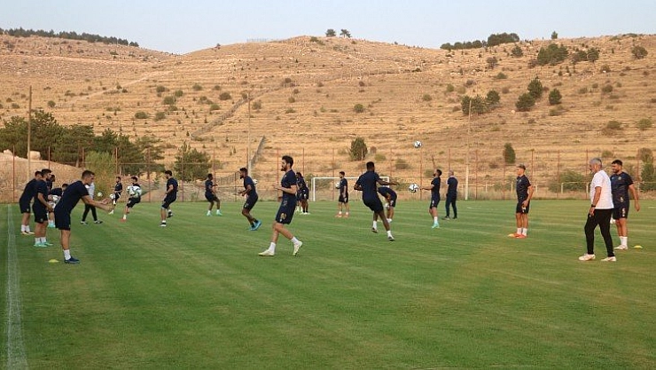 7 futbolcu kiralandı