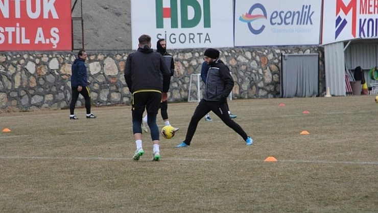 Ankaragücü mesaisi sürüyor