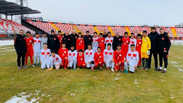 Milli takım seçmelerine 11 futbolcu