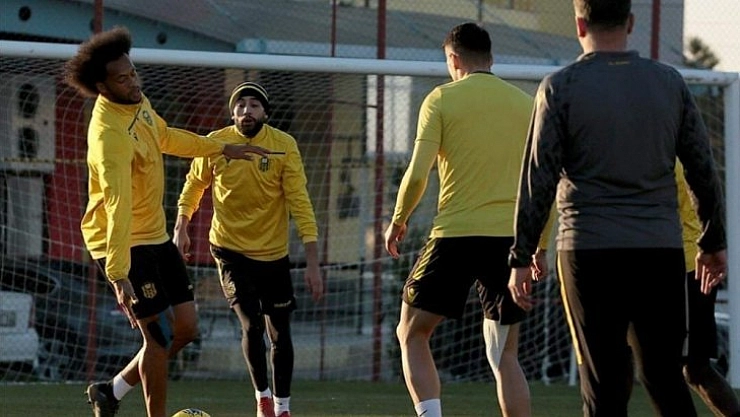 Kaplan çift kale çalıştı