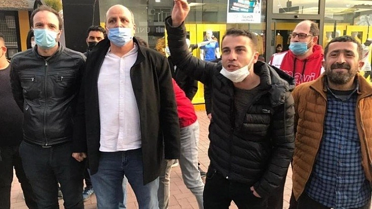 Mağlubiyet sokağa döktü