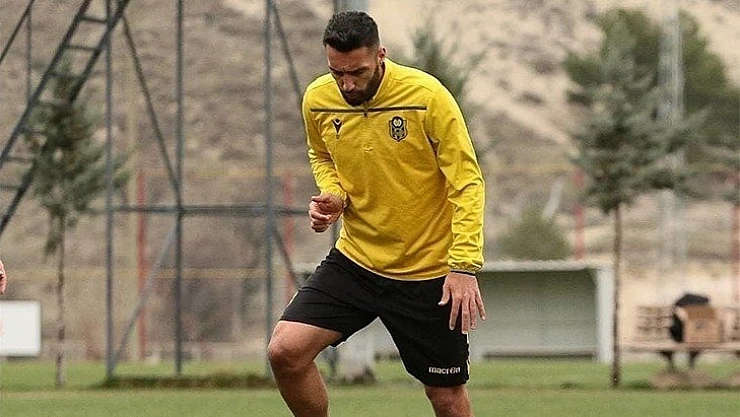 Yeni Malatyaspor yurt dışından gelecek futbolcuları bekliyor