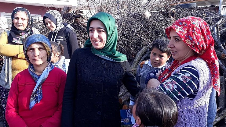 Yerel yöneticiler ayrıştırıyor