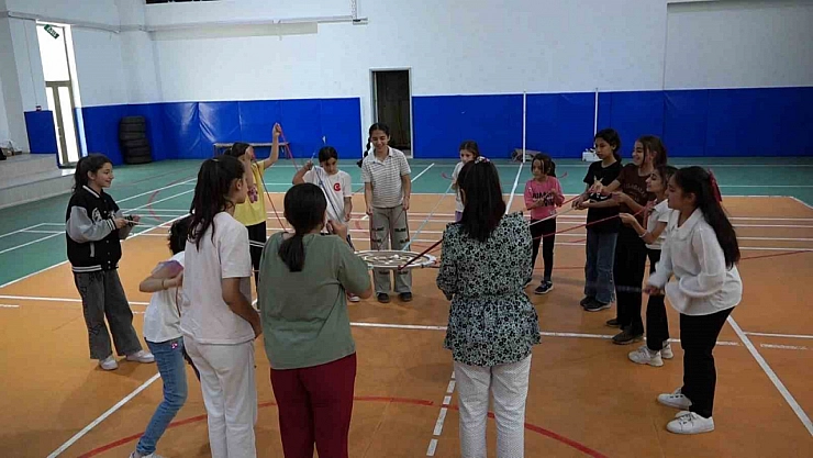 Yeşilyurt'taki çocuk şenliği