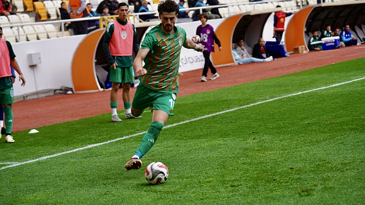 Yeşilyurtspor-Silifke Belediye Spor maçının düdüğü Samet Yağcı'da