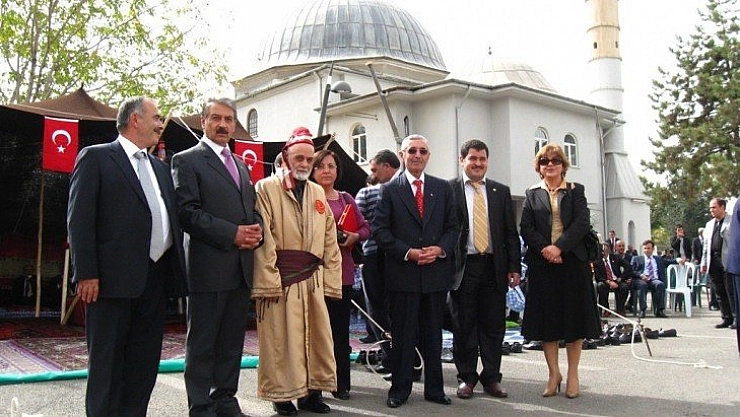 Yılın Ahisi vefat etti