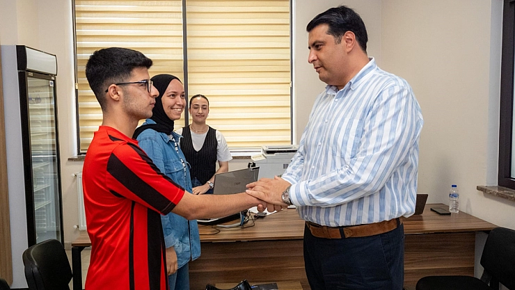 Yılmaz'dan sessizlik çağrısı