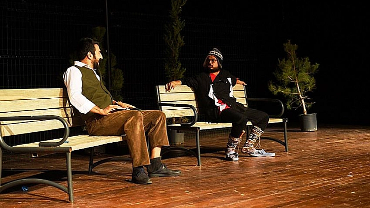 'Zır Zır Deli' ilgi gördü 