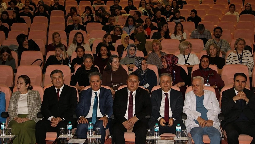 Yoğun bakım hemşireleri için güncel uygulamalar tartışıldı