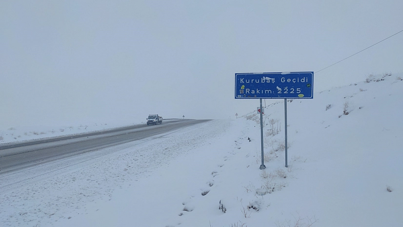 102 yerleşim yerinin yolu ulaşıma kapandı