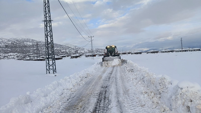 164 köy yolu ulaşıma açıldı