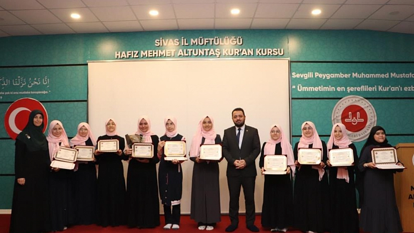 46 öğrenciye hafızlık belgesi verildi